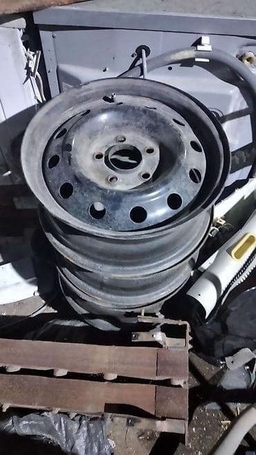 015 ehtiyat hisseleri: Isdifade olmadığı üçün sataram 4 ədedi hecbir prablemi yoxdu udar — 2