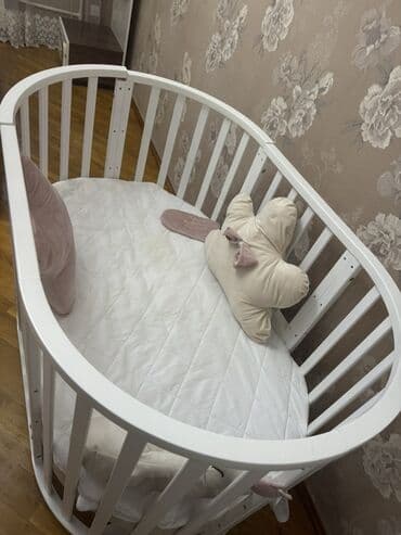 Физика: Для девочки, Б/у, Овальная, Колыбель, Без бортиков, С матрасом, С механизмом качания — 3