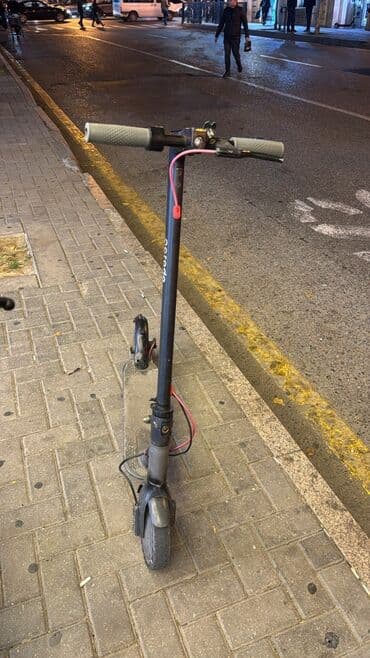 scooter aksesuarları: İşlənmiş Elektrik samokat 9", 251 - 350 Vt, 16 - 25 km/s, Ünvandan götürmə — 1