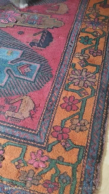 ковры баку: Xalça – əl işidir, klassik Şərq motivləri ilə. Təsvir: - Ölçü — 2