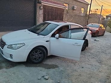 bmw e 39: FAW Besturn B50: 1.6 l | Sedan — 3