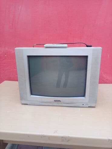 Daraq panellər: Prima markalı CRT televizor Xüsusiyyətlər: - Ekran: 4:3 nisbətində — 1
