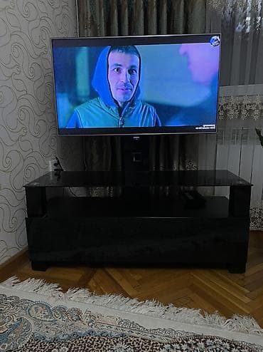 tv stent alçıpan: Düz TV altlığı, Polkalı — 3