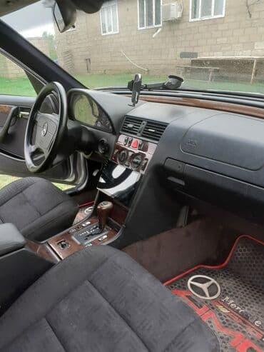 сапог мерс грузовой: Mercedes-Benz 240: 2.4 л | 1997 г. Седан — 4