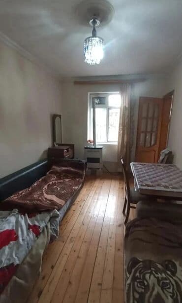 Həyət evi alıram: Satılır: həyət evi - Plan: 1 mərtəbə, 2 otaq (yataq/zal), ayrıca — 6