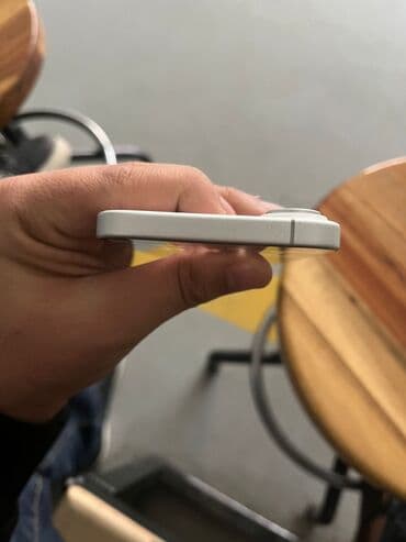 Mobil telefonlar: IPhone 16, 128 GB, Ağ — 3