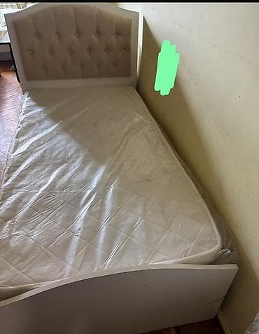 tek adamliq carpayilar: İşlənmiş, Təknəfərlik çarpayı, Matras ilə, Siyirməsiz, Azərbaycan — 2