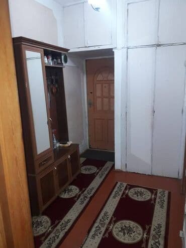 9 ci mikrorayon satilan evler: Bakı, 3 otaqlı, Köhnə tikili, m. Əhmədli, 90 kv. m — 13