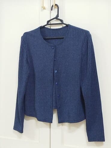 Toy paltarları və aksesuarları: 1 - Размер M. Цена - 15 манатов 2 - Размер S/M. Цена - 15 манатов 3 - — 1