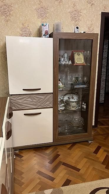 Şüşəli dolab vitrini — 1