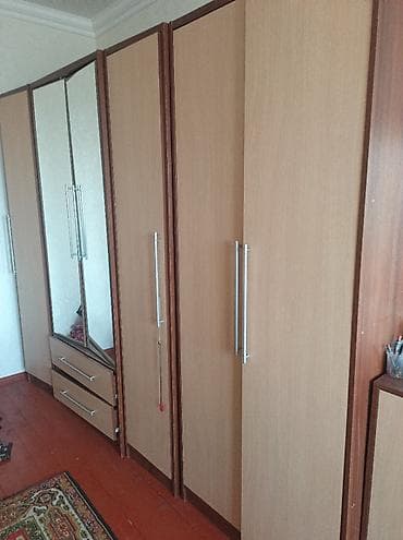 İşlənmiş, 4 qapılı, Güzgülü, Sarı, Taxta, Açılan, Düz dolab — 1