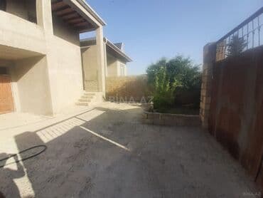 şirvanda həyət evləri: 4 otaqlı, 135 kv. m, Kredit yoxdur, Orta təmir — 2