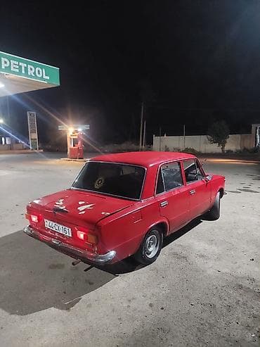 ucuz masin satişi: VAZ 2101 “Jiquli” sedan - Korpus: 4 qapılı, klassik kuzov, parlaq — 2