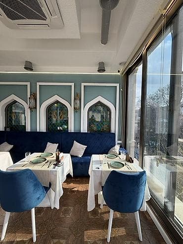 astara kirayə: Panoram pəncərəli, dəniz və şəhər mənzərəli restoran məkanı - Yüksək — 8