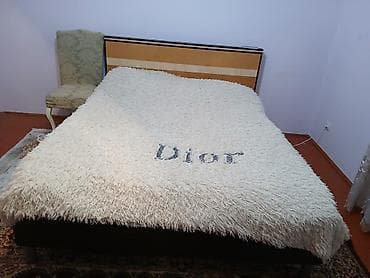 maşın kravatı: İşlənmiş, İkinəfərlik çarpayı, Bazasız, Matras ilə, Siyirməsiz — 1