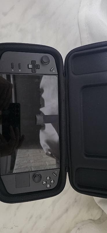 120 x 70: Lenovo Legion Go – portativ oyun konsolu Xüsusiyyətlər: - Böyük — 2