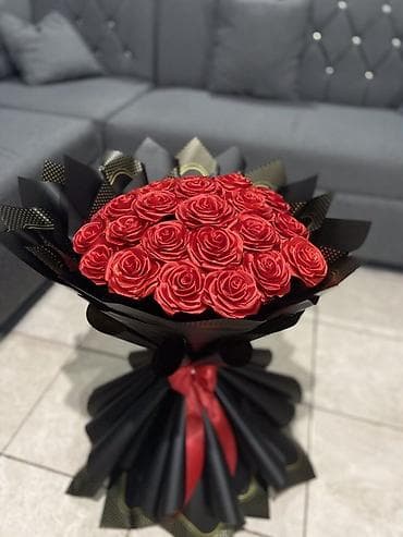 Süni güllər: Qırmızı və çəhrayı qızılgül buketləri – dekorativ kompozisiyalar - — 9