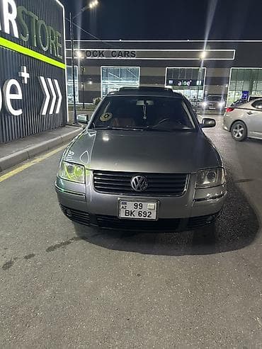 mercedes benz c class 2000: Volkswagen Passat: 1.8 l | 2002 il Sedan — 4