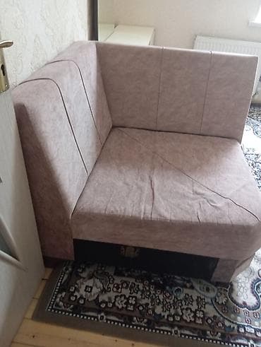 stenka mebellər: Künc divan, İşlənmiş, Açılmayan, Bazasız, Parça — 1