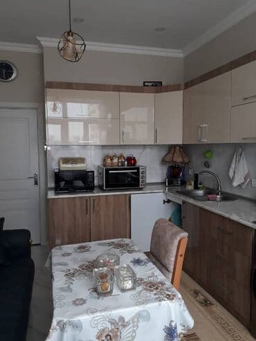 əhmədlidə 1 otaqlı evlər: 2 otaqlı, Yeni tikili, 60 kv. m — 8