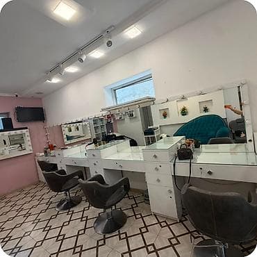 4 stulluq salon guzgusi cemi 400 azn.Unvan bine.kreslollar