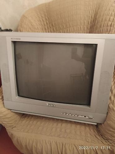 Göstərişi yaxşıdır. Rənglidir. Pultu yoxdur. Qabaq knopkalari çətin