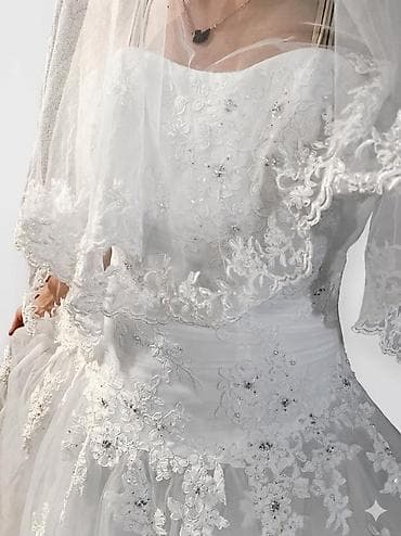 Свадебные платья и аксессуары: Gelınlik – ağ rəng, krujeva və inci aplikasiyalı - Siluet — 2