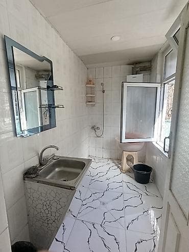 9cu mikrorayon: 3-cü mikrorayon 3 otaqlı, 150 kv. m, Orta təmir — 7