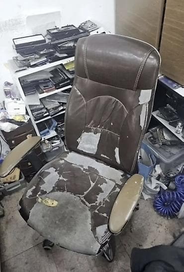 Ofis dolabları: Təkərli, Qolları tənzimlənmir, Süni dəri — 1