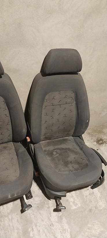 skoda ремонт: Avtomobil ön oturacaqları – 2 ədəd skoda fabia,Skoda Volkswagen Seat — 4