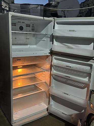 2 qapılı Sharp Soyuducu Satılır, rəng - Ağ