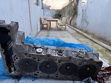 Məhsul: Daxiliyanma mühərriki üçün silindr başlığı və eksantrik val