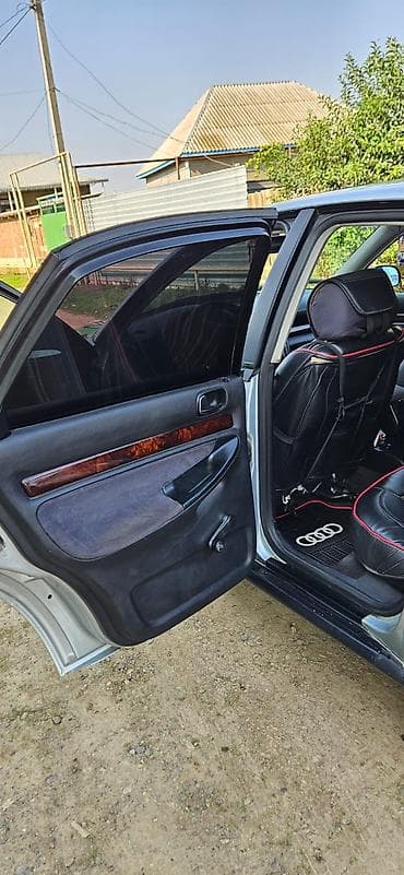 Продажа авто: Audi A4 sedan (B5), gümüşü rəng. - Kuzov: 4 qapılı, aerodinamik — 4
