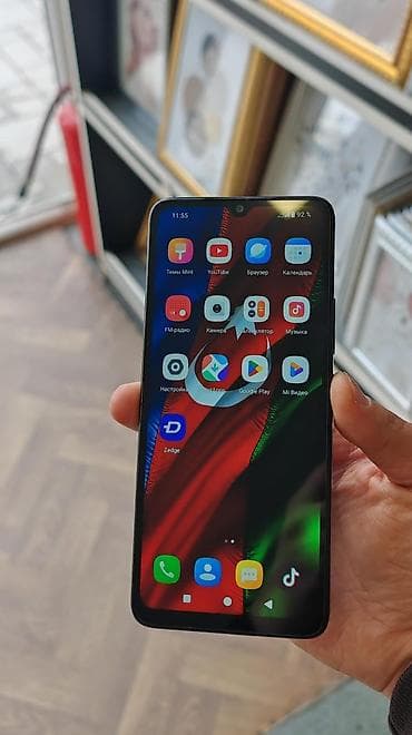 tap az radiatorlar: Yaddaw 64 Smartfon – qara rəng, dairəvi kamera modullu arxa panel — 3