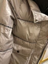 uzun kurtqa: Isti saxlayir, uzun kurtkadir,orta uzunluq. Ciriği yoxdur — 5