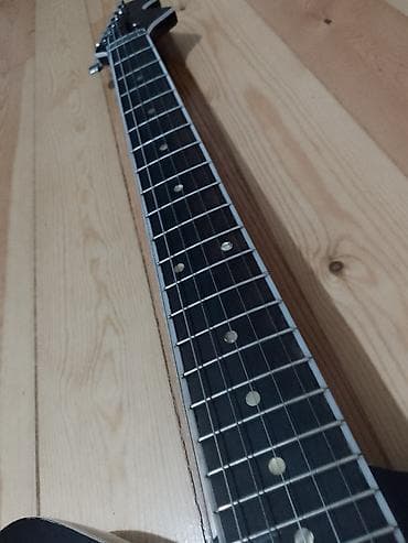 İdman və hobbi: Salam Elektro gitara satilir problem fln yoxdur islekdir toy — 7