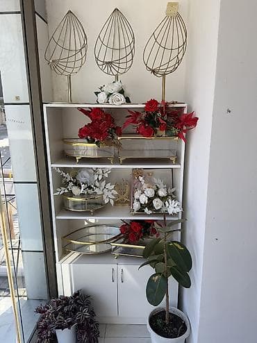 Şirniyyat məhsulları: Xan Qızı – Şirniyyat və Xonçalar Evi Məhsul və xidmətlər: - Milli və — 3