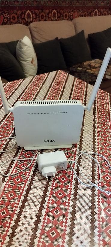 nar wifi router: Nokia Wi‑Fi router - Model: Nokia (ağ rəngli), iki ədəd xarici antena — 1