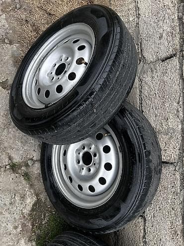 Təkərlər: Məhsul: 4 ədəd təkər diski və şin komplekti Xüsusiyyətlər: - Disk — 2