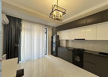 kiraye ev binede: Mənzilin təsviri: - Zövqlə dizayn olunmuş geniş zal: L formalı iri — 5