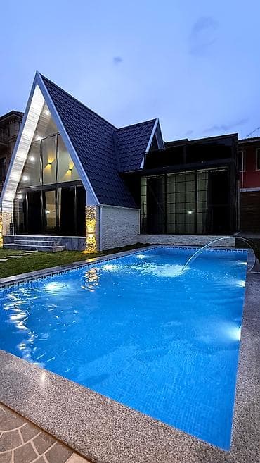 136 kv. m, 4 otaqlı, Kombi, Telefon, İnternet