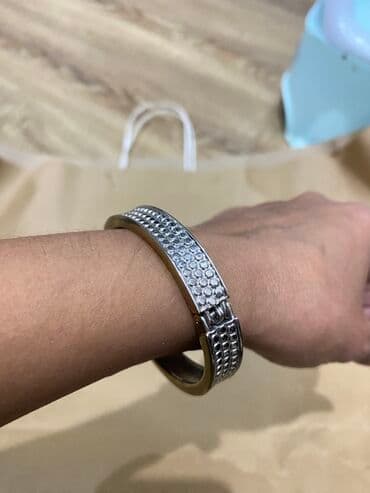 tək qaş: Qolbaq dəsti - Model 1: Gümüşü rəngdə sərt qolbaq, üst hissəsi xırda — 5