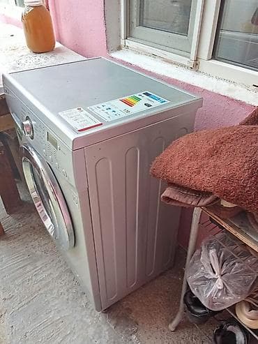 balaca qabyuyan maşın: Paltaryuyan maşın LG, 6 kq, Qurutmasız — 2