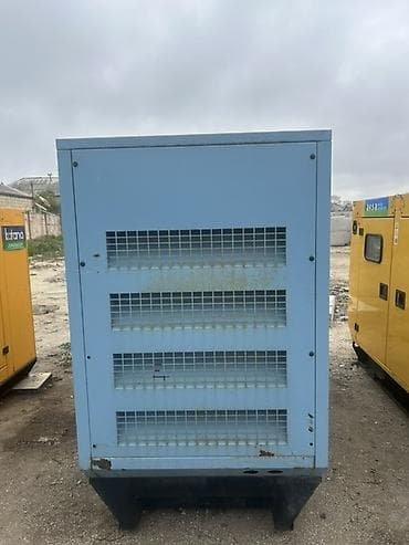 karniz satisi: Səskeçirmə kabinində dizel generator seti Texniki xüsusiyyətlər: - — 5