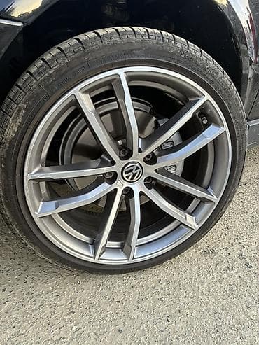 vossen disk: İşlənmiş Disk təkər Volkswagen 225 / 40 / R 18, 5 Boltlu — 2