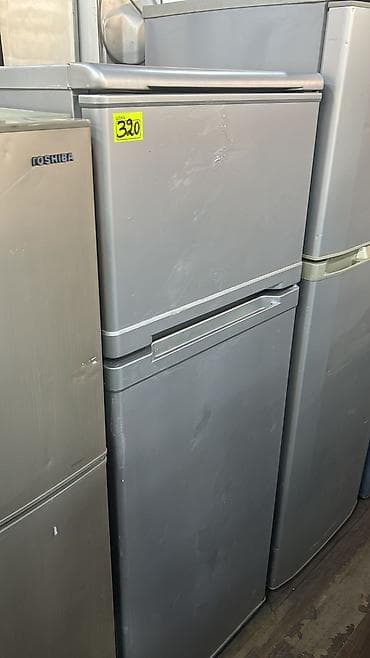 ventilyatorlar satisi: 2 qapılı Toshiba Soyuducu Satılır, rəng - Gümüşü — 1