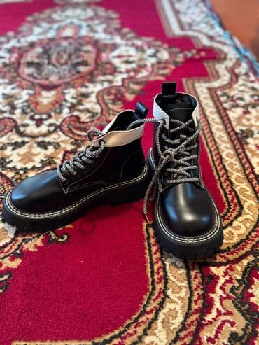 Ölçü: 36, rəng - Qara, Yeni