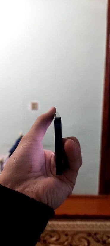 iphone 5s kabrolar: IPhone 12 mini, Qara, Simsiz şarj — 6