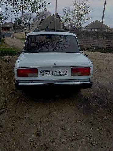 mersedes benz 190: Masnin heç bir problem yoxdur tekerler tezedi mator injektırdı — 1