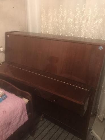 İdman və istirahət: Pianino satilir 200man.Kohne guneshlide 1ci mertebede yerlewir — 5